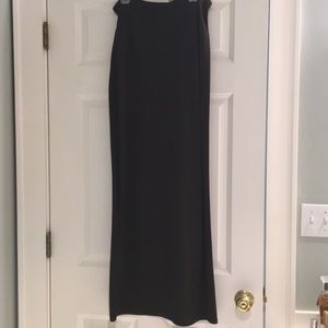 Luscious olive green skirt with elastic waistband